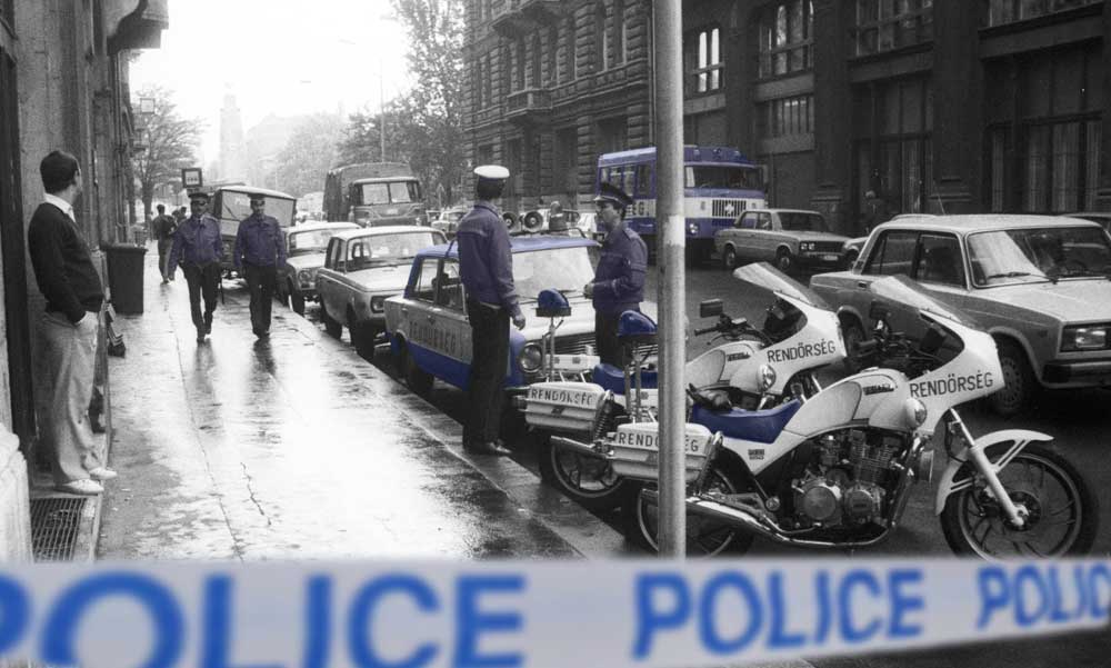Döbbenetes hármas gyilkosság Budapesten – a négygyermekes szomszédasszonynak annyi volt a bűne, hogy ajtót nyitott