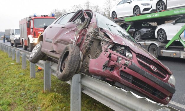 Rosszul lett az autóvezető, frontális ütközést került el a kamion sofőrje