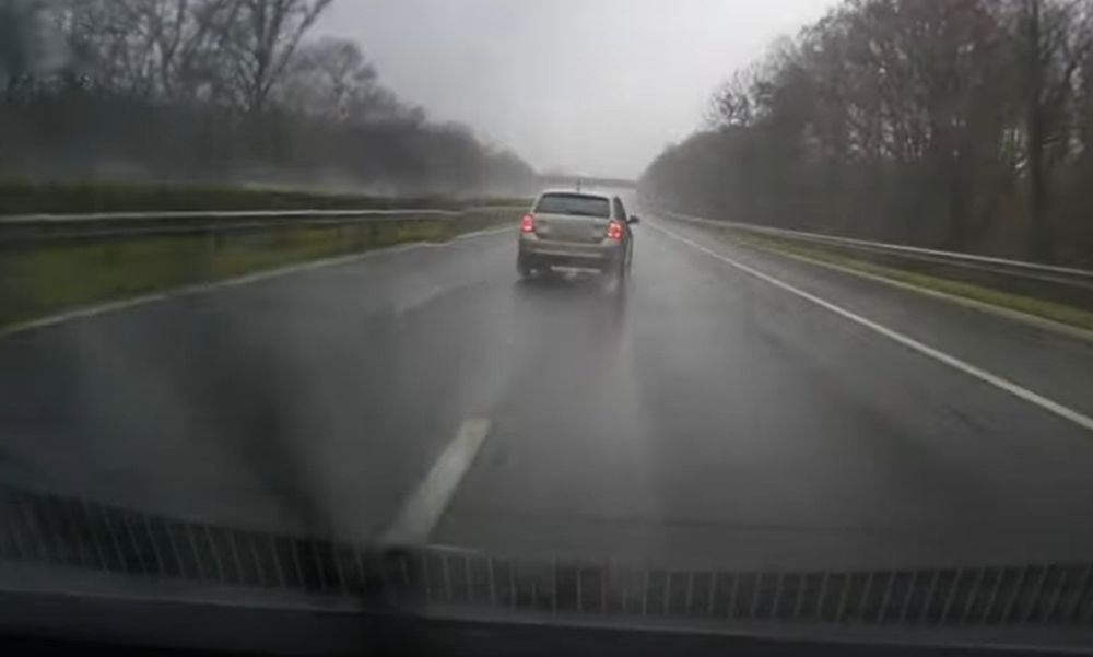 Balesetet okozott egy büntetőfékező – az ütközés után kamuzott, nem jött be