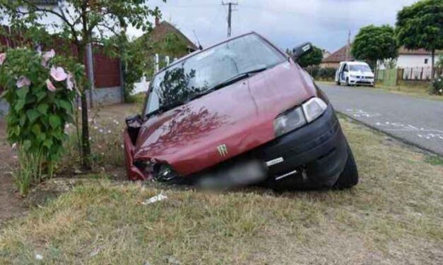 Többen megsérültek, miután hátul ülő utasaival foglalkozott egy sofőr Nyírábrányban