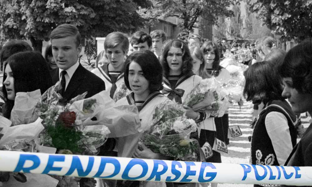 Az érettségire készülő 18 éves Teréznek azért kellett meghalnia, mert állítólag másik fiúval csókolózott