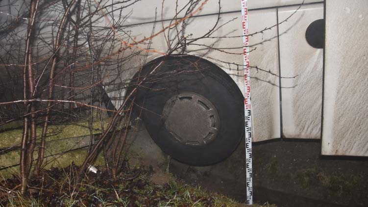 Bátorra itta magát a csetényi srác: elindított egy buszt és az árokba tolatott vele szilveszter hajnalán