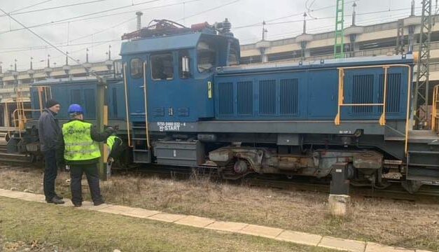 Megint baj van a MÁV-nál! Kisiklott egy mozdony a Nyugati pályaudvaron