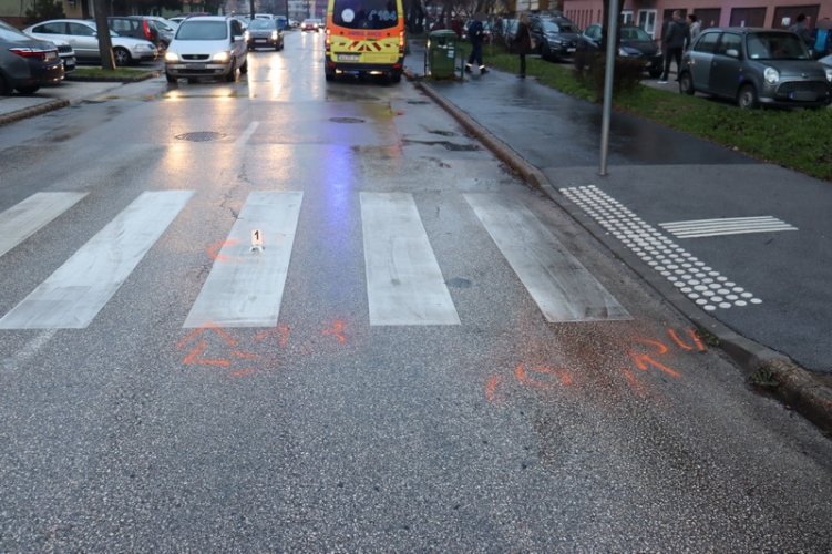 Súlyos sérüléseket szenvedett az a nő, akit a zebrán gázoltak el Székesfehérváron