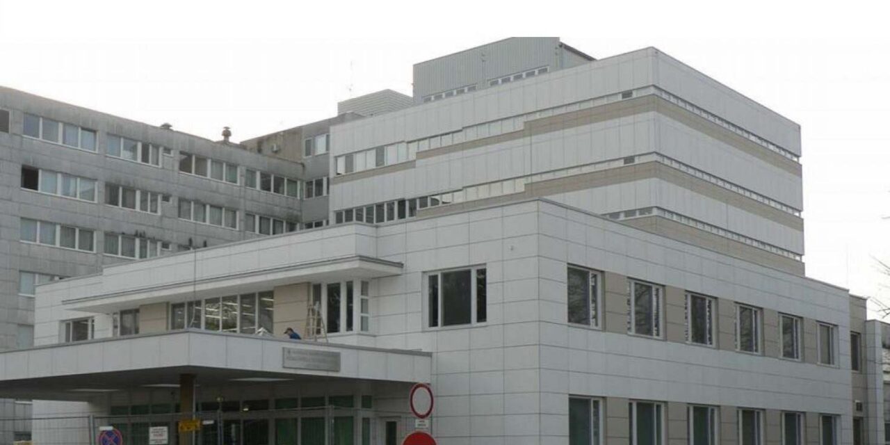 Tűz ütött ki a nagykanizsai kórházban, 16 embernek kellett elhagynia a lángba borult részleget