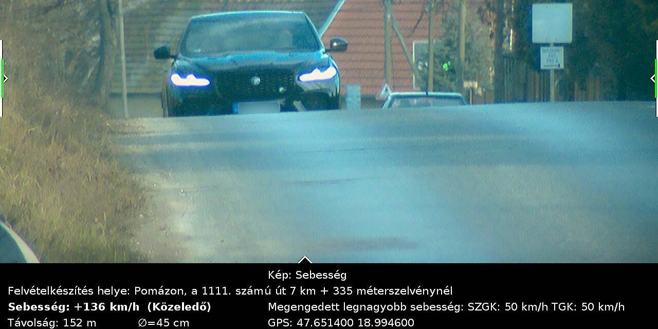 „Azt hiszik, hogy ott van a célegyenes. Csak nem kockás zászlóval intik le a versenyzőket” – 50 helyett 136-tal repesztett Pomázon az e heti rekorder, aki belerongyolt a traffipaxba
