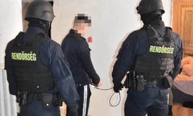 Száz ember megölésétől akart üdvözülni – halállistát állított fel a fejében a gyilkossággal gyanúsított tini