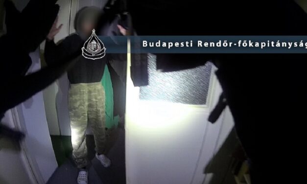 Elképesztő drogfogás: 36 millió forint értékben találtak kábítószert a dílereknél a budapesti zsaruk – Videón a rajtaütés