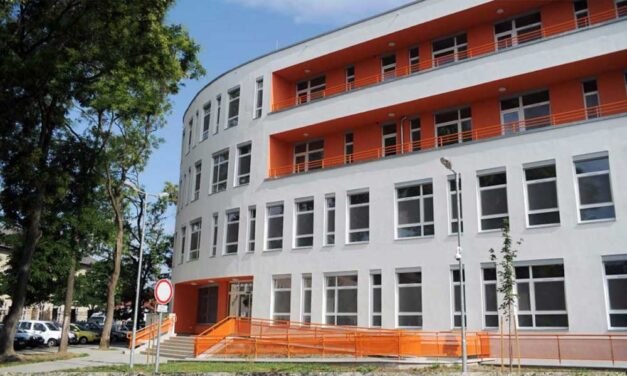 11 év fegyházat kapott a gyöngyösi ápolónő, aki morfinos infúzióval akarta megölni az anyját