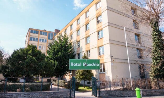 Kiugrott egy budapesti munkásszálló ablakából egy ukrán vendégmunkás – nem élte túl a zuhanást