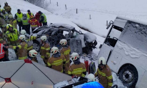 Munkába indult a három magyar, amikor buszba csapódtak az osztrák halálúton – Egyikőjük sem élte túl a balesetet