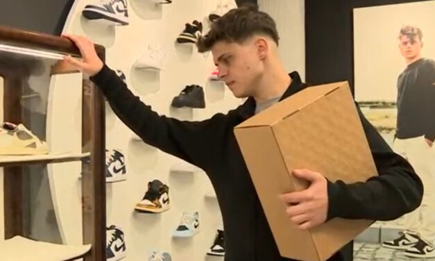 „Köszönöm mindenkinek, fantasztikusak vagytok!” – kalandos úton került elő az a 4,5 millió forintos sportcipő, amit egy favitrinből loptak el