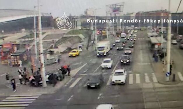 Videón, ahogy elsodor öt embert a járdán egy autós a Hungária körúton – A sofőr azt mondja, rosszul lett