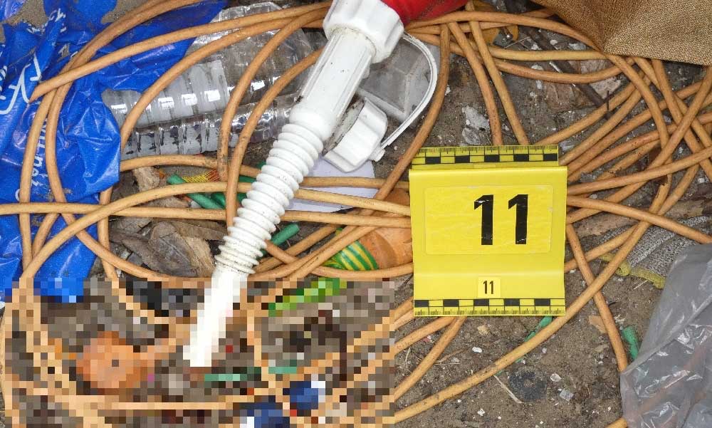 „Nem akartam negyedik gyermeket” – vetélést hazudott a mentősöknek a titokban szült nő, a csecsemő holttestét a nagymama találta meg a fészerben