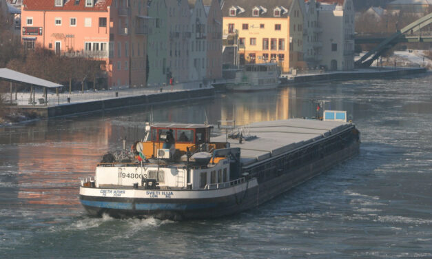 Mohácsi tragédia: halálra nyomott egy fiatal matrózt a több tonnás hajó