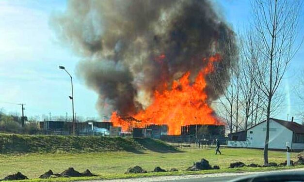 Benzinnel akart begyújtani az anya, nem sokon múlt, hogy bent égjen a család a házban