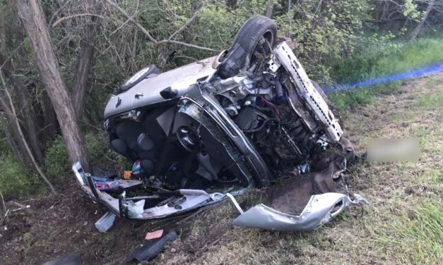 Súlyos baleset a 6-os úton: mentőhelikopter vitte kórházba az autóban ülő négy embert!