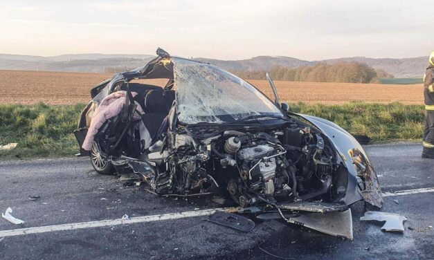 Felelőtlen előzés, hármas ütközés Baranyában – életveszélyes állapotban került kórházba a vétlen házaspár