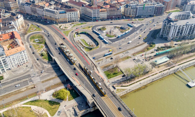 18 ember halt meg a Boráros téri HÉV-szerencsétlenségben – a túlélők és a szemtanúk máig nem feledik, mi történt pontosan 45 évvel ezelőtt
