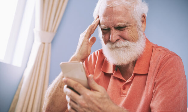 Vérszemet kaptak a rafinált csalók: így húztak ki közel 20 millió forintot az idős, Pest megyei bácsiból