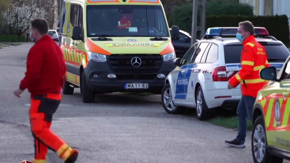 Szörnyethalt a sofőr, amikor kamionnal ütközött egy kisteherautó