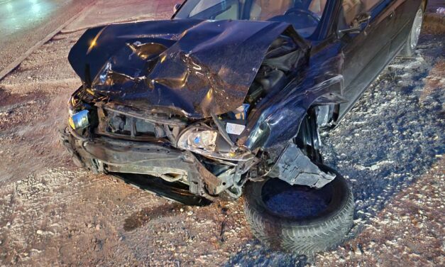 Elájult, a kormányra borult a sofőr, kis híján tragédia történt Óbudán