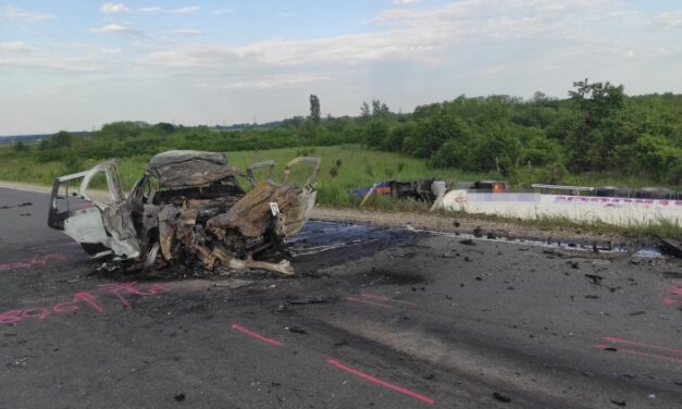 „Minden nagyon gyorsan történt, a kocsi a pokolra emlékeztetett” – bennégett a lángoló autóban a házaspár, a nagyszülők nevelik fel két kicsi gyermeküket