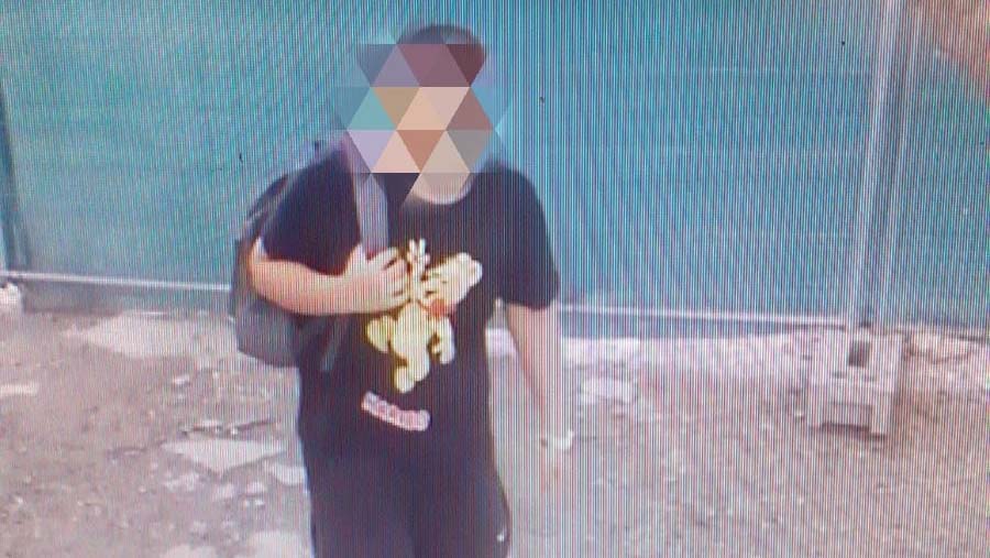 „Ha ajándékot hoztál volna nekünk, akkor örültünk volna, de mivel csak elvittél, így már nem” – betörtek Szentendre egyik népszerű vendéglátóhelyére. Videófelvétel örökítette meg a tolvajt