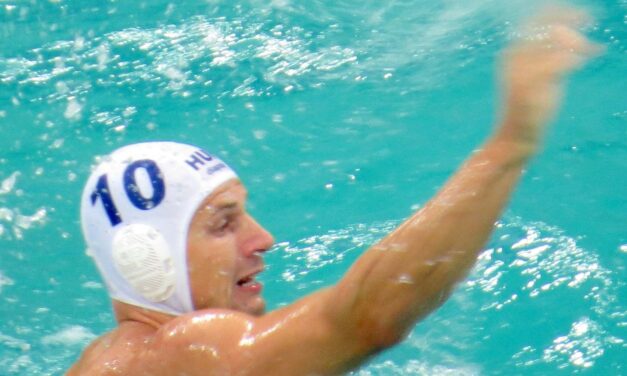 „Az oltás előtt nem volt hererákom” – daganatos betegségéről és annak lehetséges okairól is beszélt a 36 esztendős olimpiai bajnok vízilabdázónk