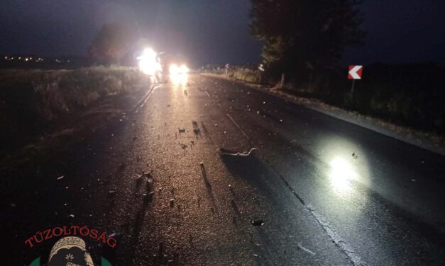 Csütörtök esti tragédia Dömsödnél – nem élte túl a motoros, hogy összeütközött egy kamionnal