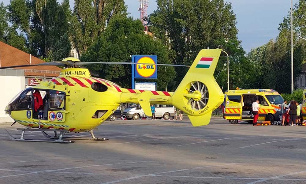 Kizuhant egy 7 éves gyermek a negyedik emeletről, mentőhelikopter szállt le a közeli Lidl parkolójában