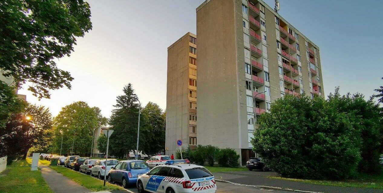 Meghalt az a nő, aki a 10. emeletről ugrott le Mosonmagyaróváron: napokik küzdöttek az életéért, de hiába