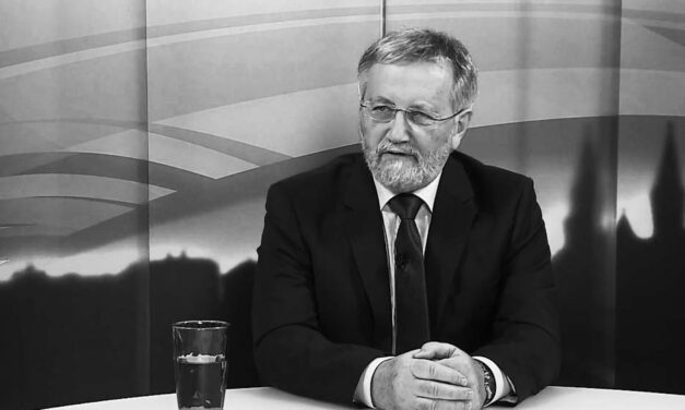 Motorbalesetben meghalt a Szegedi Egyetem tanára