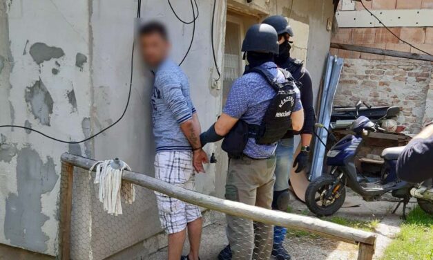 Arra kényszerítették, hogy a testével keressen pénzt, végül úgy megverték, hogy több csontja is eltörött