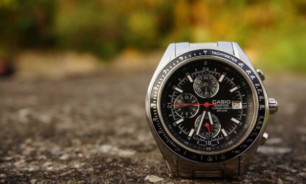 Hogyan találjunk egyszerre sportos és elegáns férfi órát?