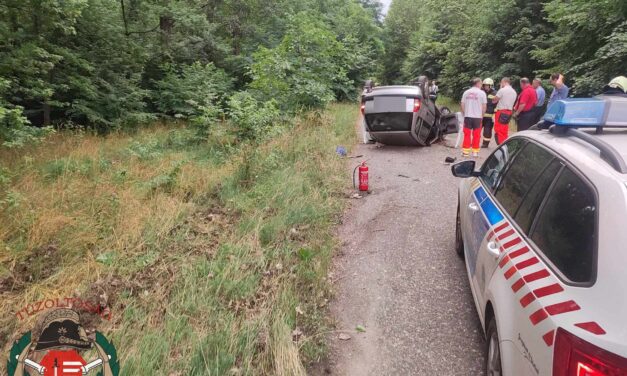 Rejtélyes baleset Ráckevén: eltűntek az autó utasai, még eszméletlen társukat is magukkal vitték