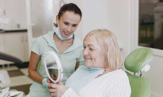 Mit érdemes tudni a fogak barnás elszíneződése kapcsán?