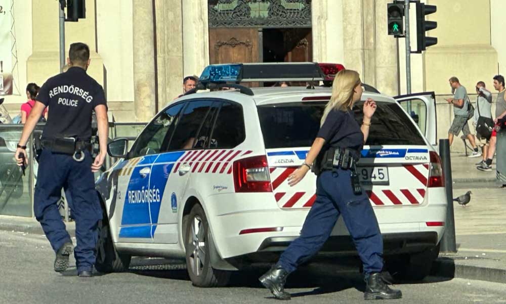 Végiglopta a fél Budapestet egy kamaszokból álló banda:  büfékbe, trafikokba törtek be, járókelők kezéből telefonokat loptak ki