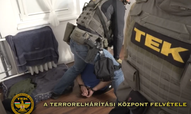 Álmában fosztottak ki egy idős nénit Révfülöpön: a betörők az egész házat felforgatták, hihetetlen, hogy jutottak be