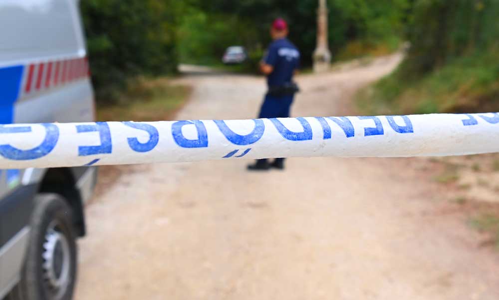 Könnyfakasztó történet: többmillió forint gyűlt már össze, az esztergomi robbantásban elhunyt rendőr felesége hálás minden támogatásért