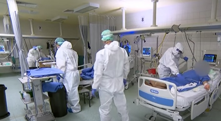 Bármi is történjék, nem adja fel: hatalmas az élni akarás abban a kislányban, aki több agyvérzés után megvakult