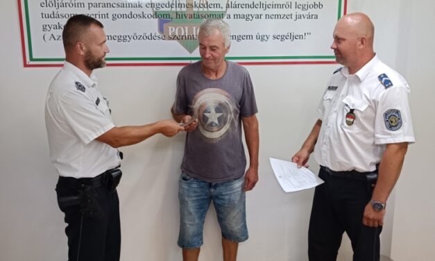 Lába kelt a megtakarításnak, összecsavart zacskóban vitte magával a pénzét a törteli férfi a mulatságba