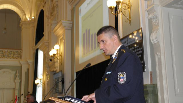 Visszavonták az őrizetbe vett győri rendőrkapitány kinevezését