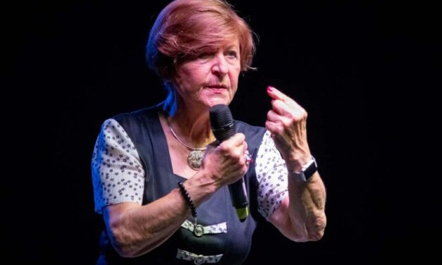 „Elvenni azt, aki a húsom, vérem, sejtemből van, magzatom, testemből test” – szívszorító szavakkal beszélt érzelmeiről a fiát gyászoló Bagdy Emőke