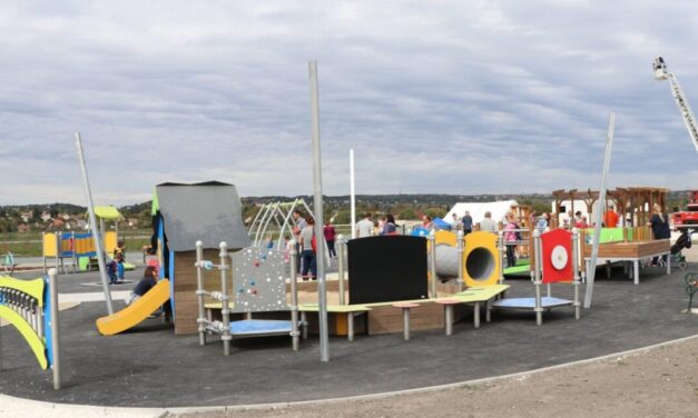 Balesetet okozott a kampány idején gyorsan átadott játszótér: bűnösnek vallotta magát Érd egykori, fideszes polgármestere