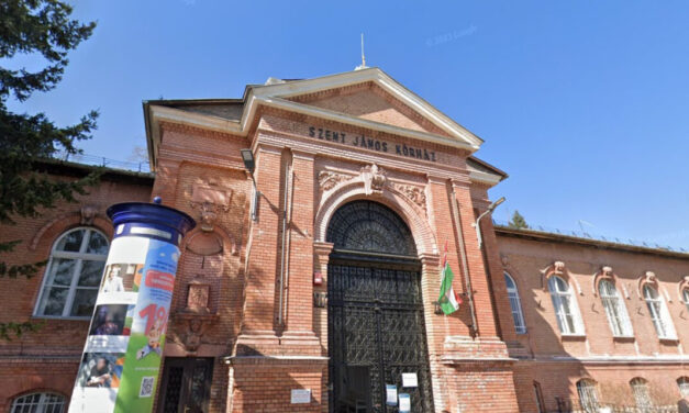 „Embertelen, ami itt van” – pokrócokat osztottak a betegeknek az egyik budapesti kórház belgyógyászatán, ahol több mint egy hete nincs fűtés