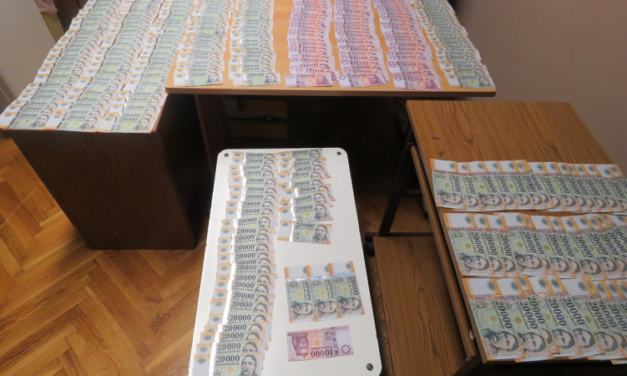 Több tízmillió forintot csalt ki áldozataitól az unokázós csaló, összehangolt akcióban kapcsolták le a nőt