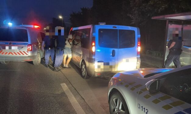 Börtönbe került Károly, miután kiderült, hogy a hónapokkal korábban eladott furgonjával embereket csempésztek Ausztriába