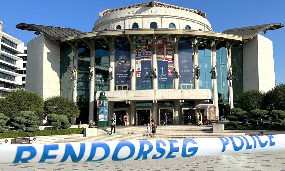 Felmondott a Nemzeti Színház egyik színésze, ahol nemrég két kollégáját előadás alatt ért súlyos baleset