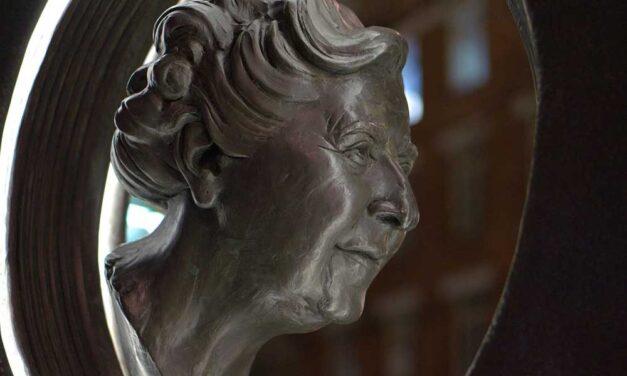 Miért népszerű még ma is Agatha Christie?